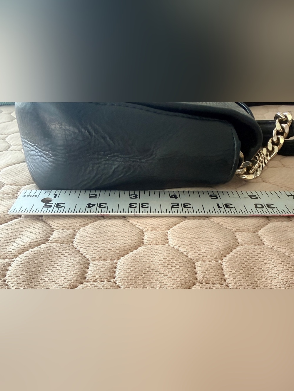 Kate Spade EUC Black, Buttery.
Leather & Chain Crossbody Bag
Timeless Kate Spade - Picture 14 of 15